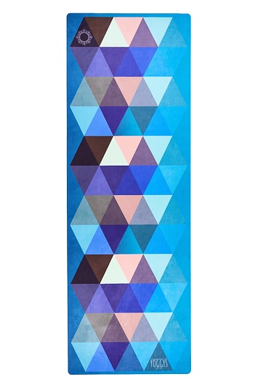 YOGGYS OUTLET [HAPPY TRIANGLES GREEN] barevná designová jógová podložka modré trojúhelníky