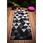 YOGGYS [DARK TRIANGLES] černá designová jógová podložka 
